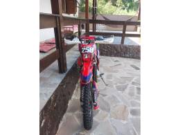 HONDA - CRF 250F - 2019/2019 - Vermelha - R$ 19.800,00