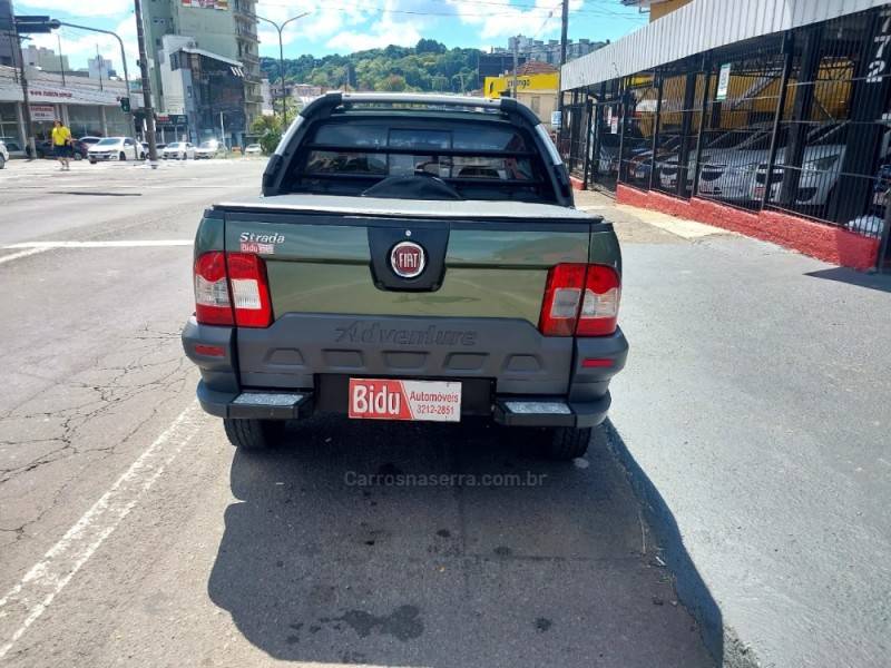 FIAT - STRADA - 2010/2010 - Verde - R$ 49.900,00