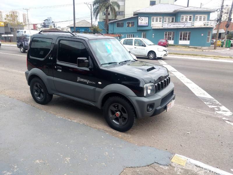SUZUKI - JIMNY - 2013/2014 - Preta - R$ 65.900,00