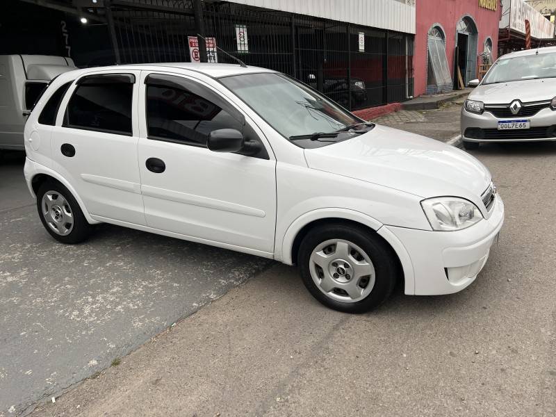 CHEVROLET - CORSA - 2011/2012 - Branca - R$ 29.900,00