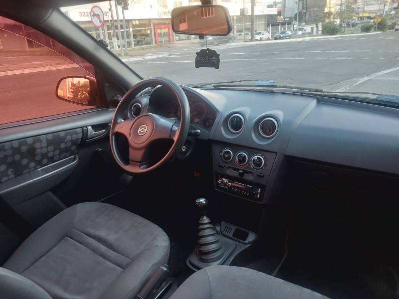 CHEVROLET - PRISMA - 2010/2010 - Preta - R$ 21.900,00