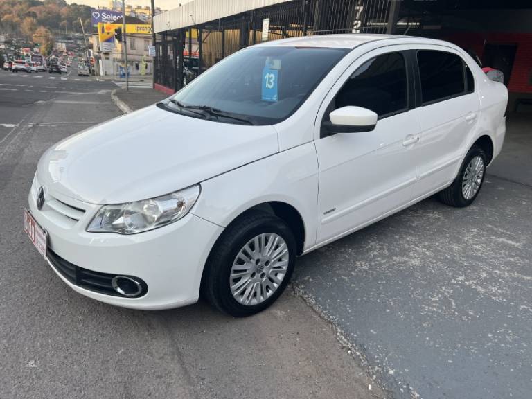 VOLKSWAGEN - VOYAGE - 2012/2013 - Cinza - R$ 36.900,00