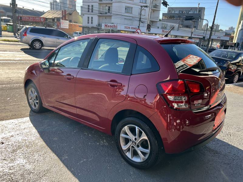 CITROËN - C3 - 2013/2013 - Vermelha - R$ 38.900,00