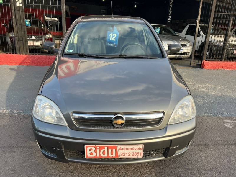 CHEVROLET - CORSA - 2011/2012 - Cinza - R$ 30.500,00