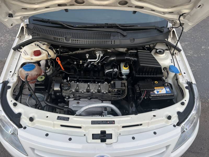 VOLKSWAGEN - VOYAGE - 2012/2013 - Cinza - R$ 36.900,00