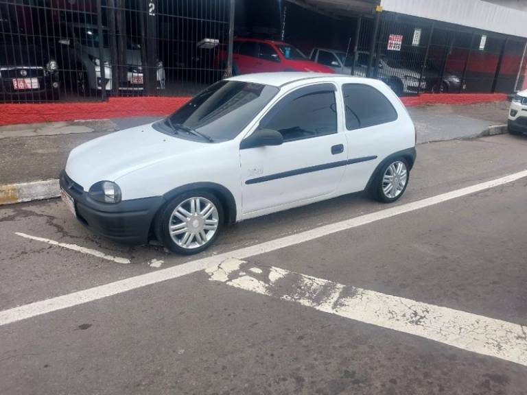 CHEVROLET - CORSA - 1995/1995 - Branca - R$ 16.900,00