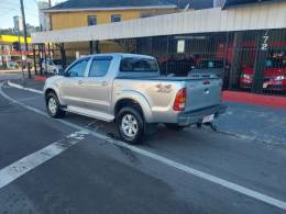 TOYOTA - HILUX - 2010/2011 - Prata - R$ 119.900,00