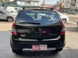 RENAULT - SANDERO - 2012/2013 - Verde - R$ 43.900,00