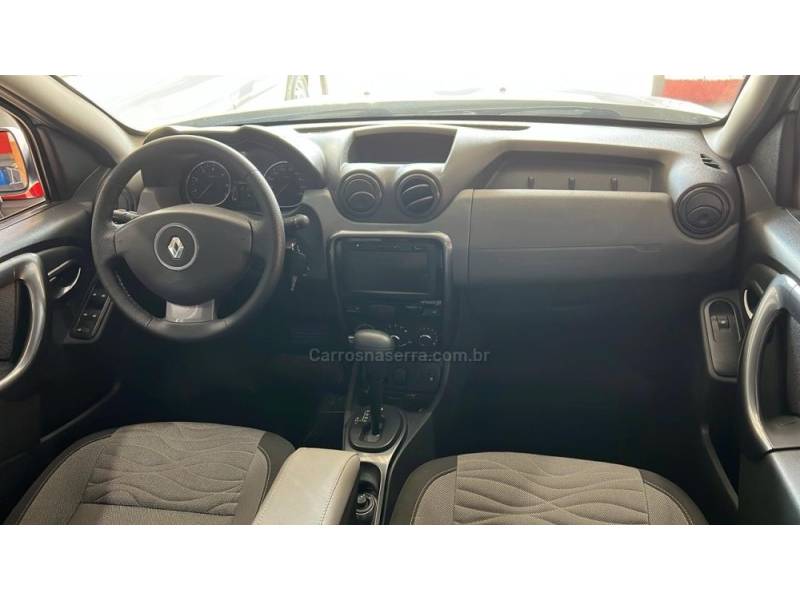 RENAULT - DUSTER - 2013/2014 - Branca - R$ 53.900,00