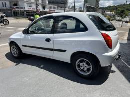 CHEVROLET - CELTA - 2004/2004 - Branca - R$ 17.900,00