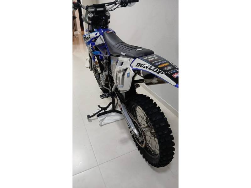 YAMAHA - YZ - 2004/2004 - Azul - R$ 13.900,00