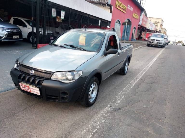 FIAT - STRADA - 2008/2008 - Cinza - R$ 35.900,00