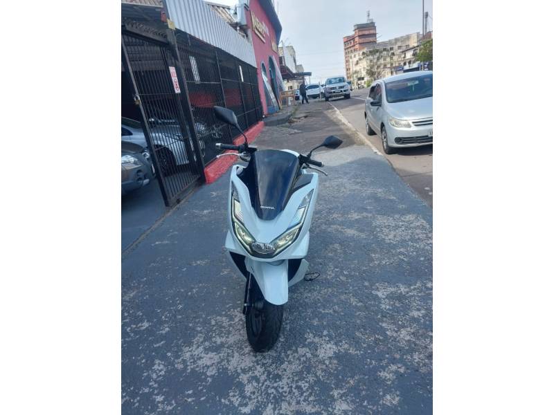 HONDA - PCX - 2024/2024 - Branca - R$ 18.900,00