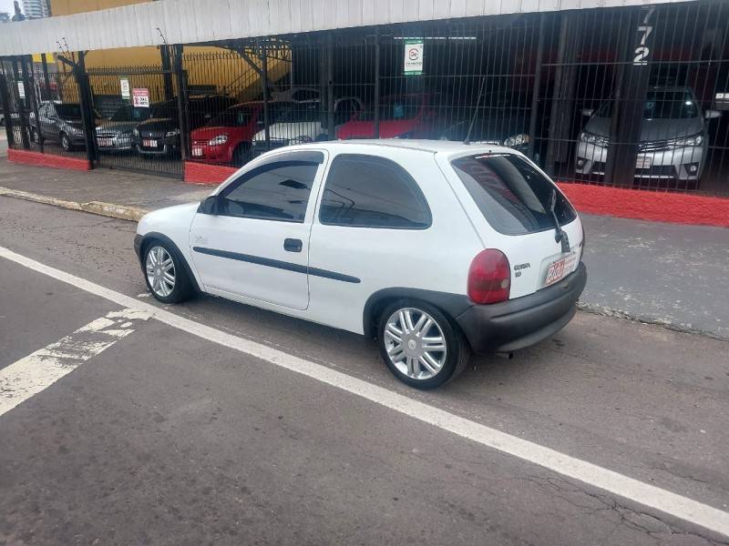 CHEVROLET - CORSA - 1995/1995 - Branca - R$ 16.900,00