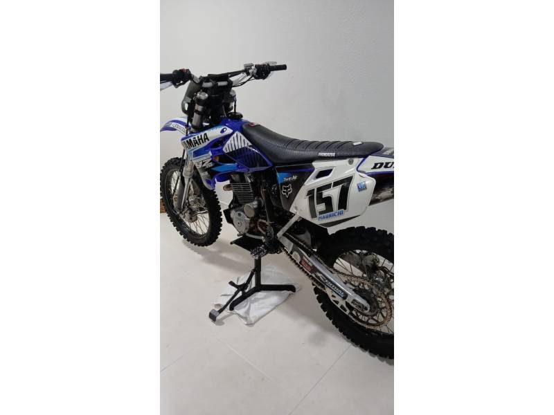 YAMAHA - YZ - 2004/2004 - Azul - R$ 13.900,00