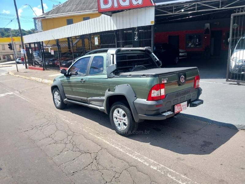 FIAT - STRADA - 2010/2010 - Verde - R$ 49.900,00