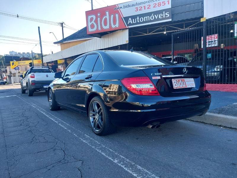 MERCEDES-BENZ - C 180 - 2012/2012 - Preta - R$ 69.900,00