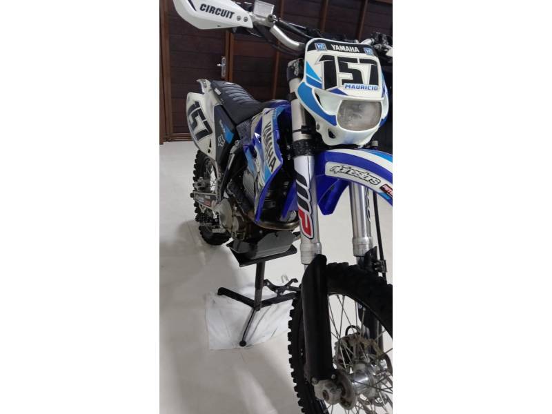 YAMAHA - YZ - 2004/2004 - Azul - R$ 13.900,00