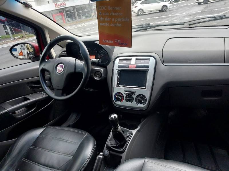FIAT - PUNTO - 2011/2012 - Vermelha - R$ 33.900,00