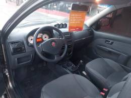 FIAT - STRADA - 2011/2011 - Cinza - R$ 49.900,00