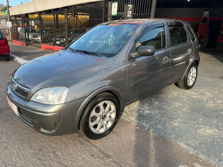 CHEVROLET - CORSA - 2011/2012 - Cinza - R$ 30.500,00