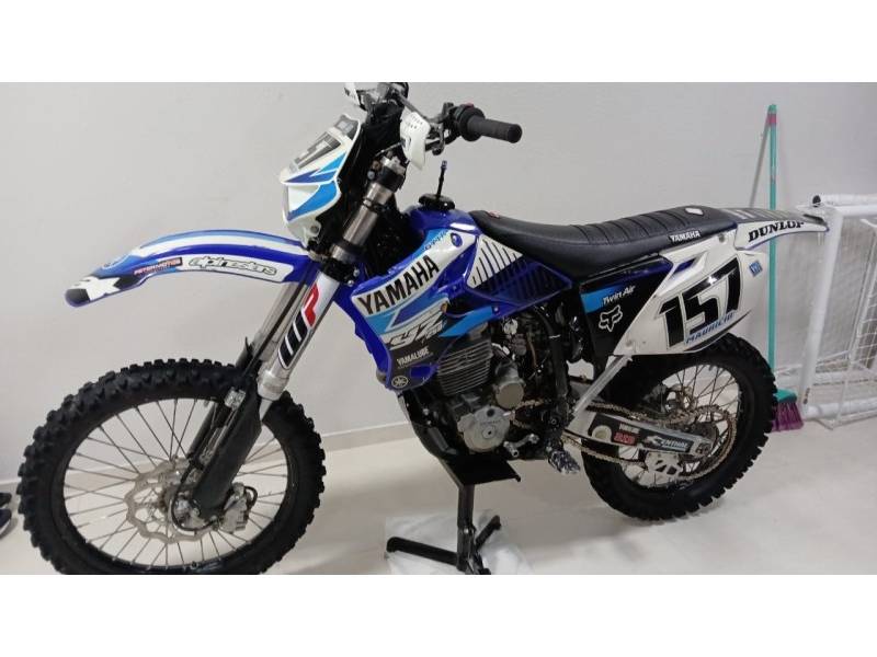 YAMAHA - YZ - 2004/2004 - Azul - R$ 13.900,00