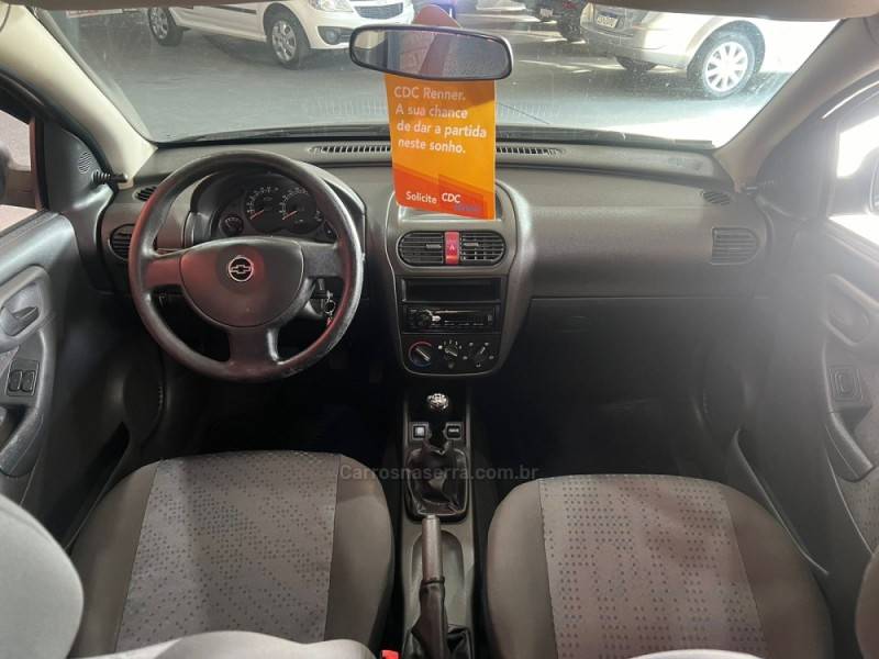 CHEVROLET - CORSA - 2011/2012 - Cinza - R$ 30.500,00