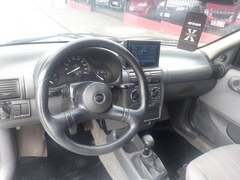 CHEVROLET - CORSA - 1995/1995 - Branca - R$ 16.900,00
