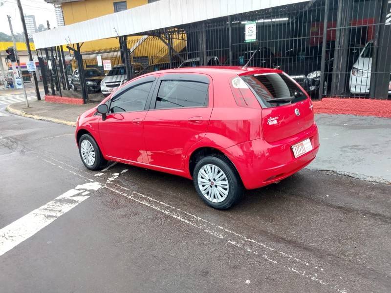 FIAT - PUNTO - 2011/2012 - Vermelha - R$ 33.900,00