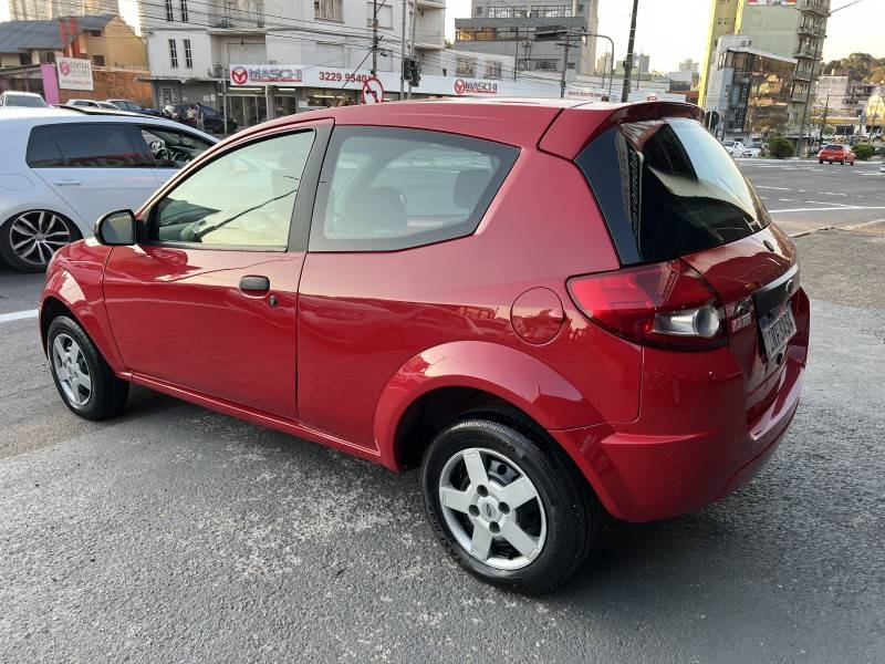FORD - KA - 2011/2011 - Vermelha - R$ 23.900,00